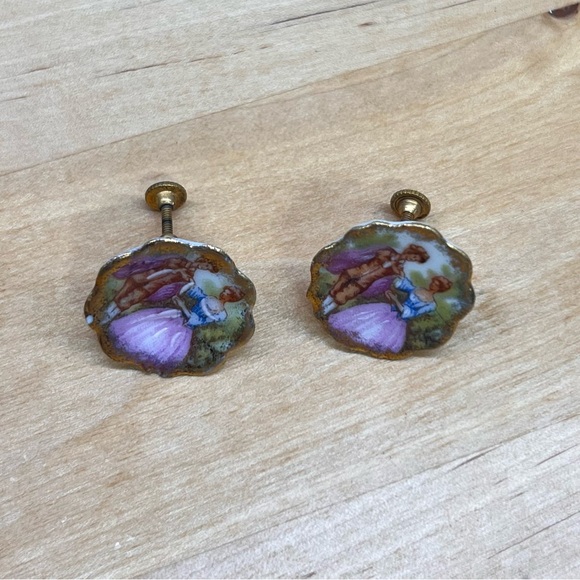 Vintage Limoges France Ceramic Handpainted Courting Couple Screwback Earrings - Picture 3 of 6